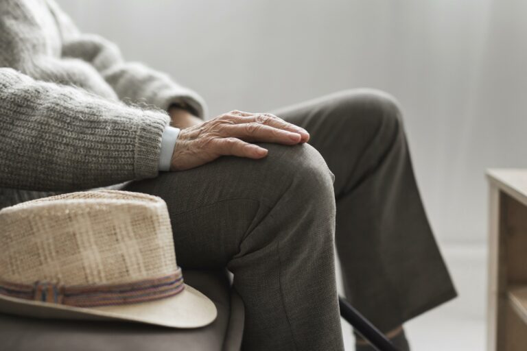 Les aides ménagères à domicile : Un soutien essentiel pour les personnes âgées
